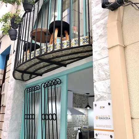 La Casita De *